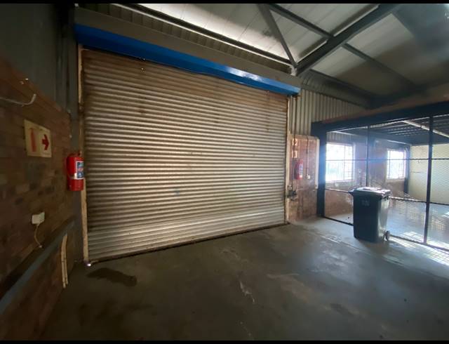 775M² WAREHOUSE TO LET IN ROBERTVILLE